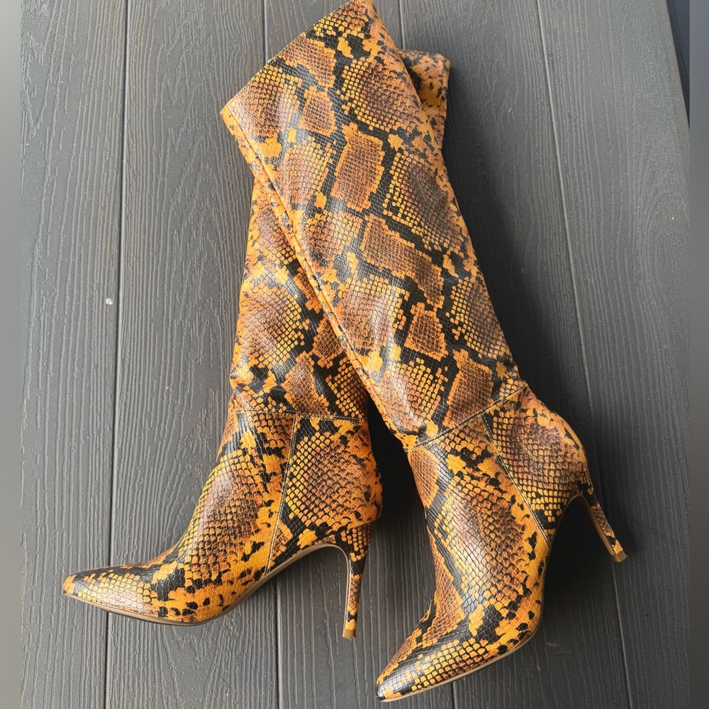 Steve Madden python long boots - Picture 3 of 12